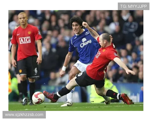 不应该！曼联11打10埃弗顿、0-1还输了，对手内讧，附英超积分榜