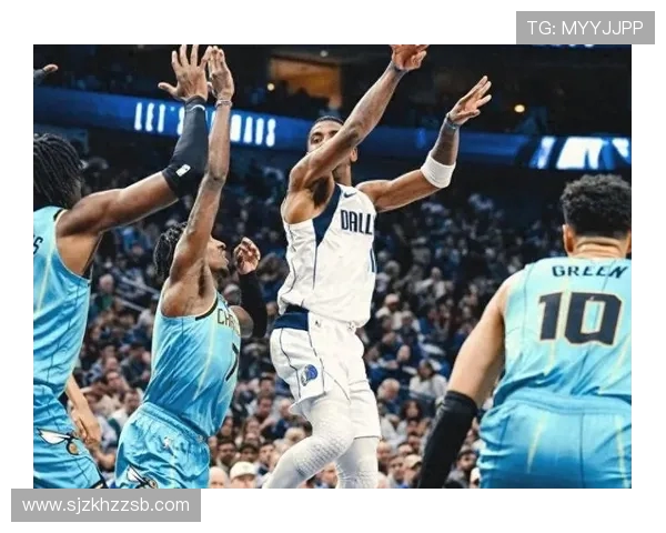 原创NBA三方交易方案曝光！三球赴独行侠联手状元，克莱加福德助湖人冲冠，黄蜂赚麻了